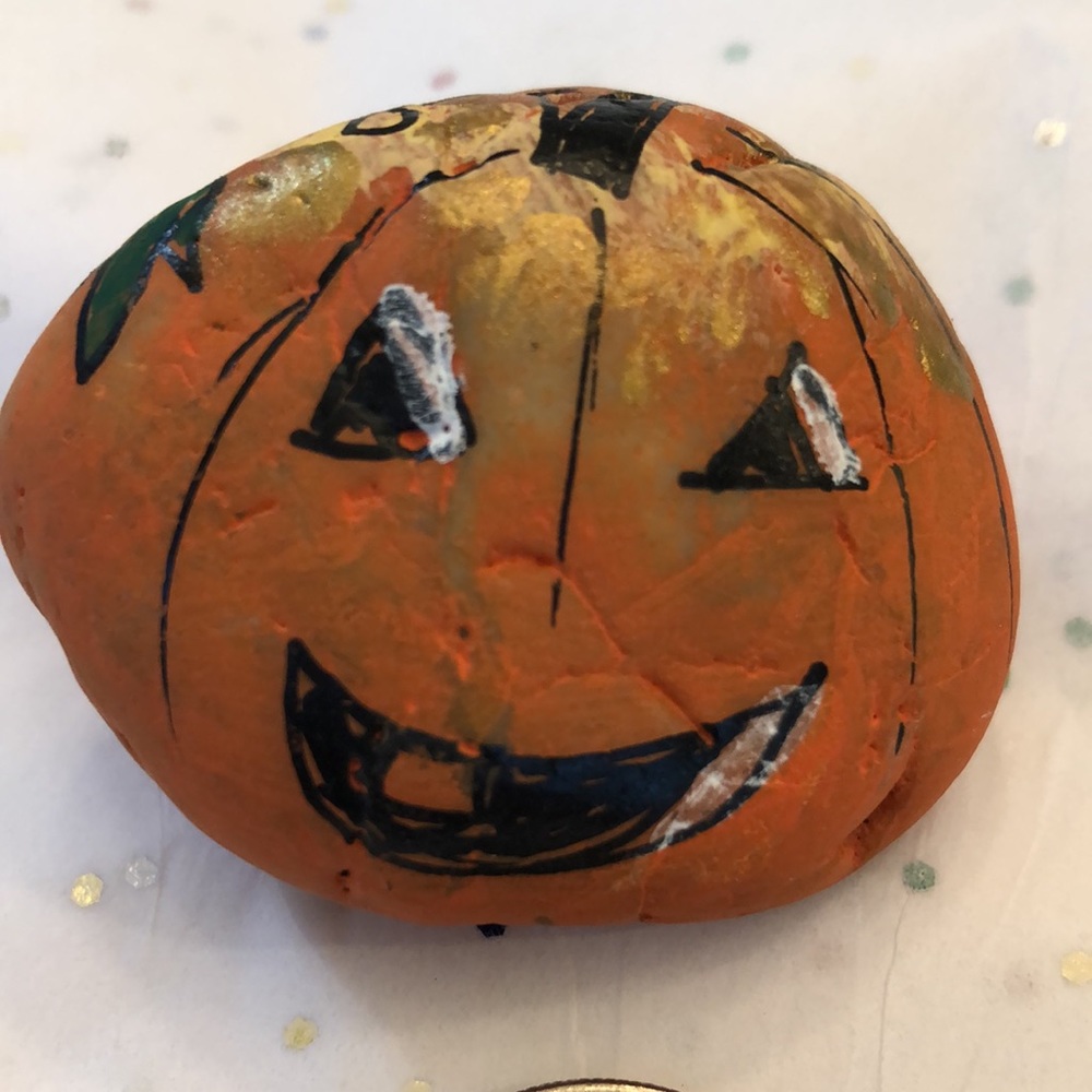 HAND PAINTED PUMPKIN ROCK - Picture 6 of 6